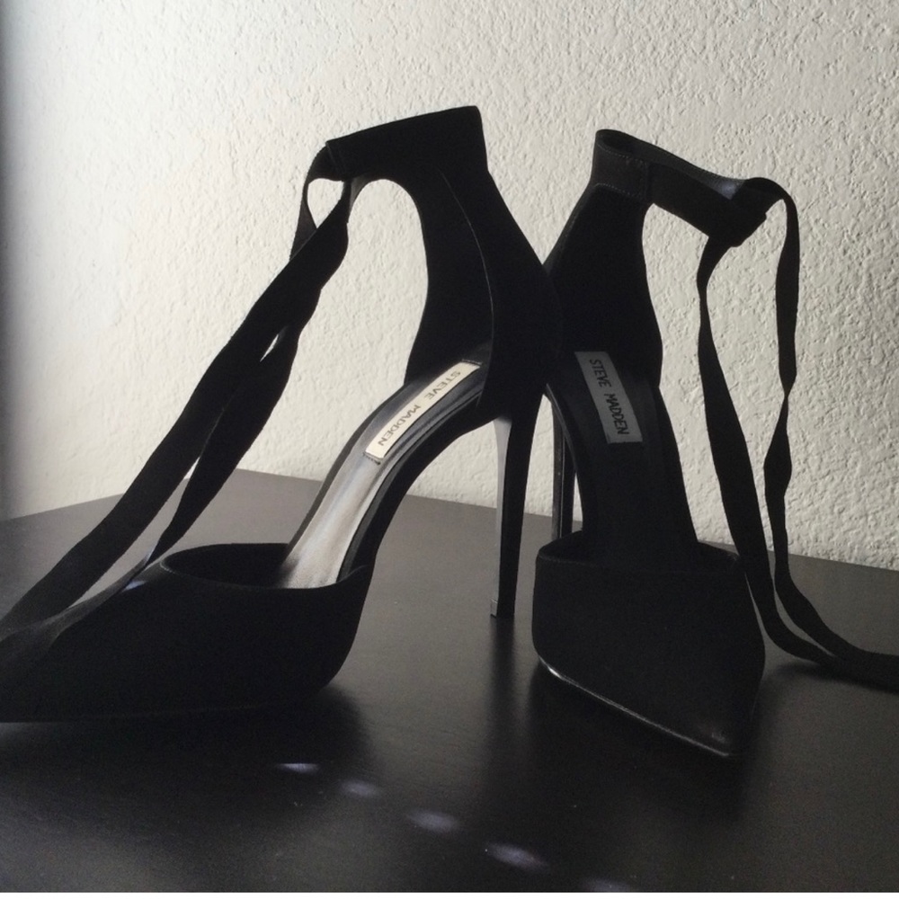 Steve Madden calf straps heels